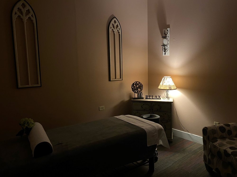 SERENE MASSAGE Updated October 2024 22 Photos 4329 S Buckley Rd