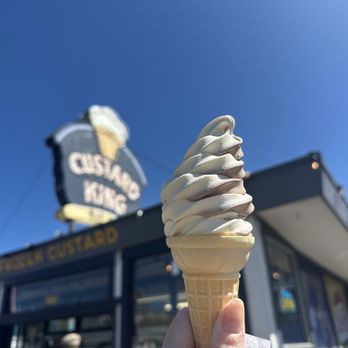 Custard King - Ice Cream & Frozen Yogurt Near Me - Astoria, Oregon Custard King - Ice Cream & Frozen Yogurt Near Me - Astoria, Oregon