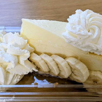 The Cheesecake Factory - Fresh Banana Cream Cheesecake - American Near Me - Oxnard, California