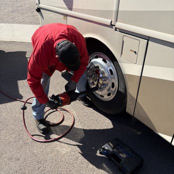 Big O Tires - Minimize downtime. Maximize efficiency. Mobile fleet service is available because your time matters. - Tires Near Me - Phoenix, Arizona