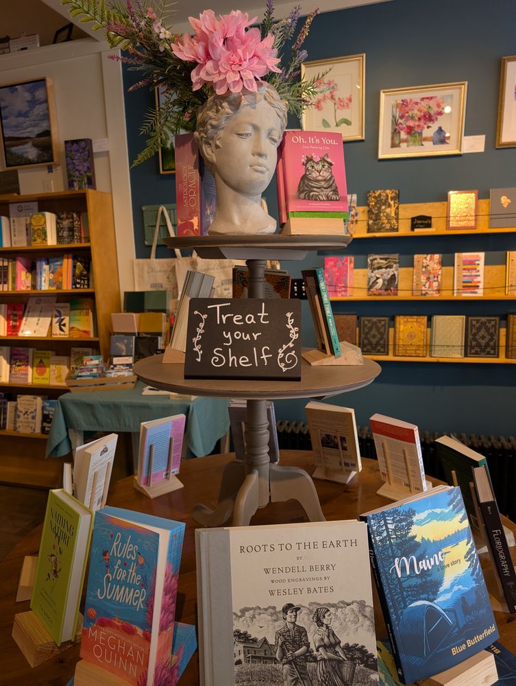 Mockingbird Bookshop Logo