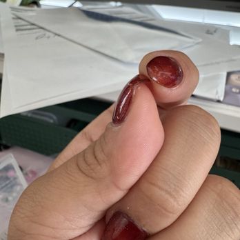 EM Beauty Nail Spa - Bends so easily - Nail Salons Near Me - Millbrae, California
