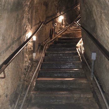 Cave Store - Steps in cave - Walking Tours Near Me - La Jolla, California