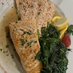 Casa-Mia Lounge & Restaurant - Salmon and spinach