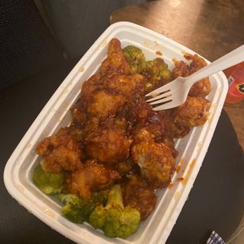 Lin's Garden - Dry general chicken - Chinese Near Me - Portsmouth, Virginia
