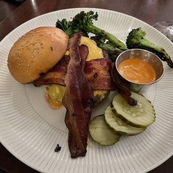 Paddock Club - Cheeseburger (single) and broccoli side - New American Near Me - Elkhart Lake, Wisconsin Paddock Club - Cheeseburger (single) and broccoli side - New American Near Me - Elkhart Lake, Wisconsin