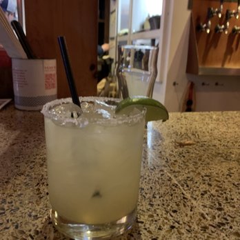 Simmzy's - Margarita at the bar - American Near Me - Manhattan Beach, California Simmzy's - Margarita at the bar - American Near Me - Manhattan Beach, California