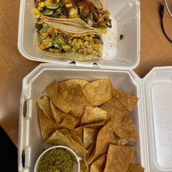 Guac Box - Chips and Veggie Tacos
