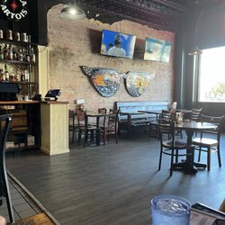 Sportsman's Restaurant & Bar - Welcome in! So Cute!