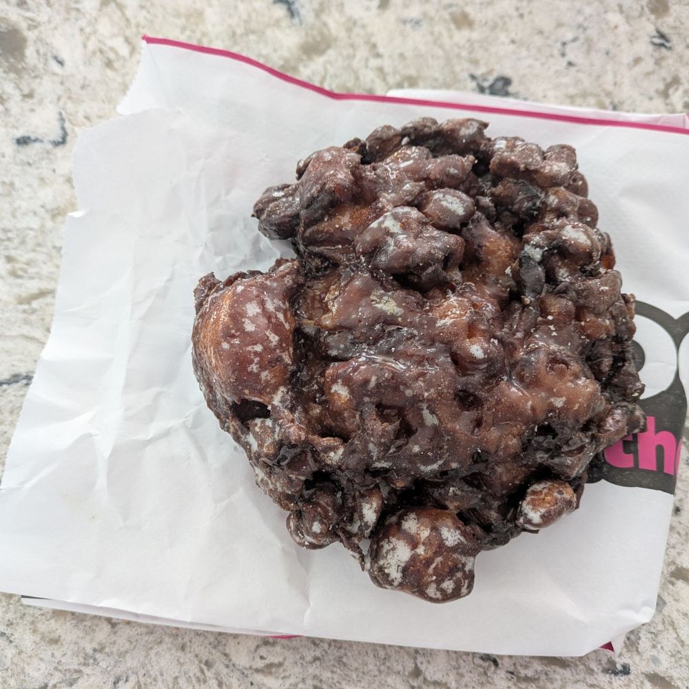 @endoedibles on Instagram 05/31/25 Da Apple Fritter - Glazed Raised Doughnut, Apples, Cinnamon @endoedibles on Instagram 05/31/25 Da Apple Fritter - Glazed Raised Doughnut, Apples, Cinnamon