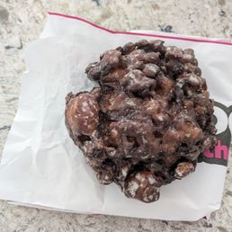 @endoedibles on Instagram 05/31/25 Da Apple Fritter - Glazed Raised Doughnut, Apples, Cinnamon @endoedibles on Instagram 05/31/25 Da Apple Fritter - Glazed Raised Doughnut, Apples, Cinnamon
