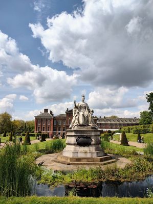 Kensington Palace by null