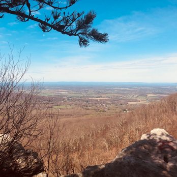 Annapolis Rock - Hiking Near Me - Myersville, Maryland Annapolis Rock - Hiking Near Me - Myersville, Maryland