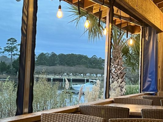 Lockside Bar and Grill by null