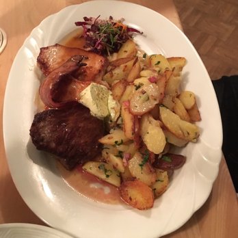 Weib's Brauhaus - The 3 grilled meats with fried potatoes - Beer Garden Near Me - Dinkelsbühl, BY Weib's Brauhaus - The 3 grilled meats with fried potatoes - Beer Garden Near Me - Dinkelsbühl, BY