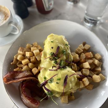 Arandas Cafe - Eggs Benedict Florentine added side of bacon - Breakfast & Brunch Near Me - Imperial Beach, California Arandas Cafe - Eggs Benedict Florentine added side of bacon - Breakfast & Brunch Near Me - Imperial Beach, California