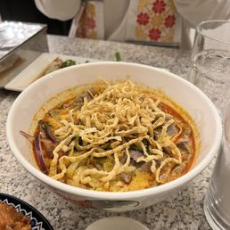 Khao soi chicken