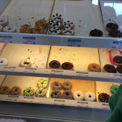 Tasty Donuts & Coffee - Auslage
