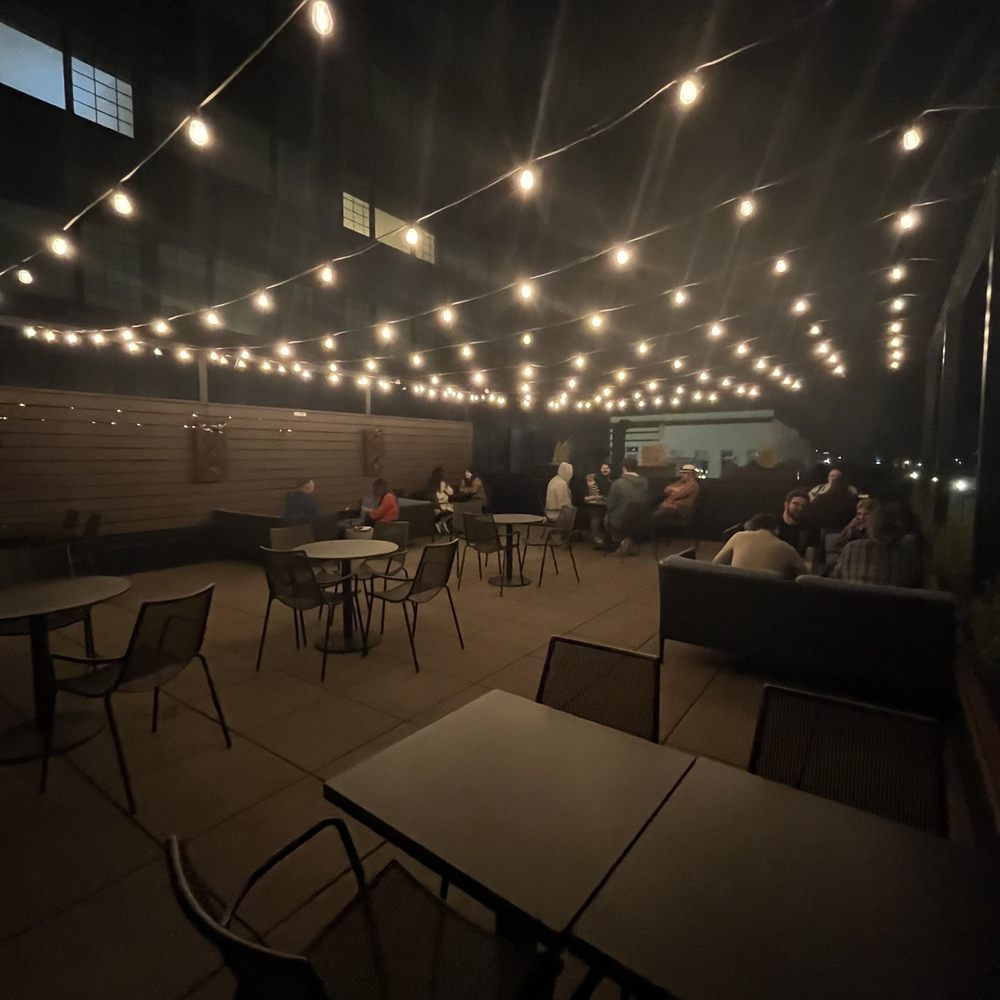 Dive - Patio - Cocktail Bars Near Me - Eau Claire, Wisconsin