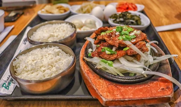 Omma Tofu House by null