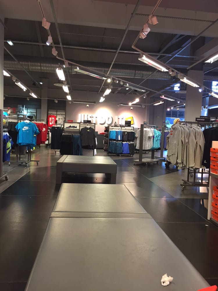 kildare village nike store