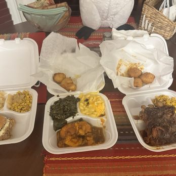 Backyard BBQ Pit - Barbeque Near Me - Durham, North Carolina