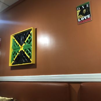 Cafe MoBay - Inside - Caribbean Near Me - Bloomfield, New Jersey