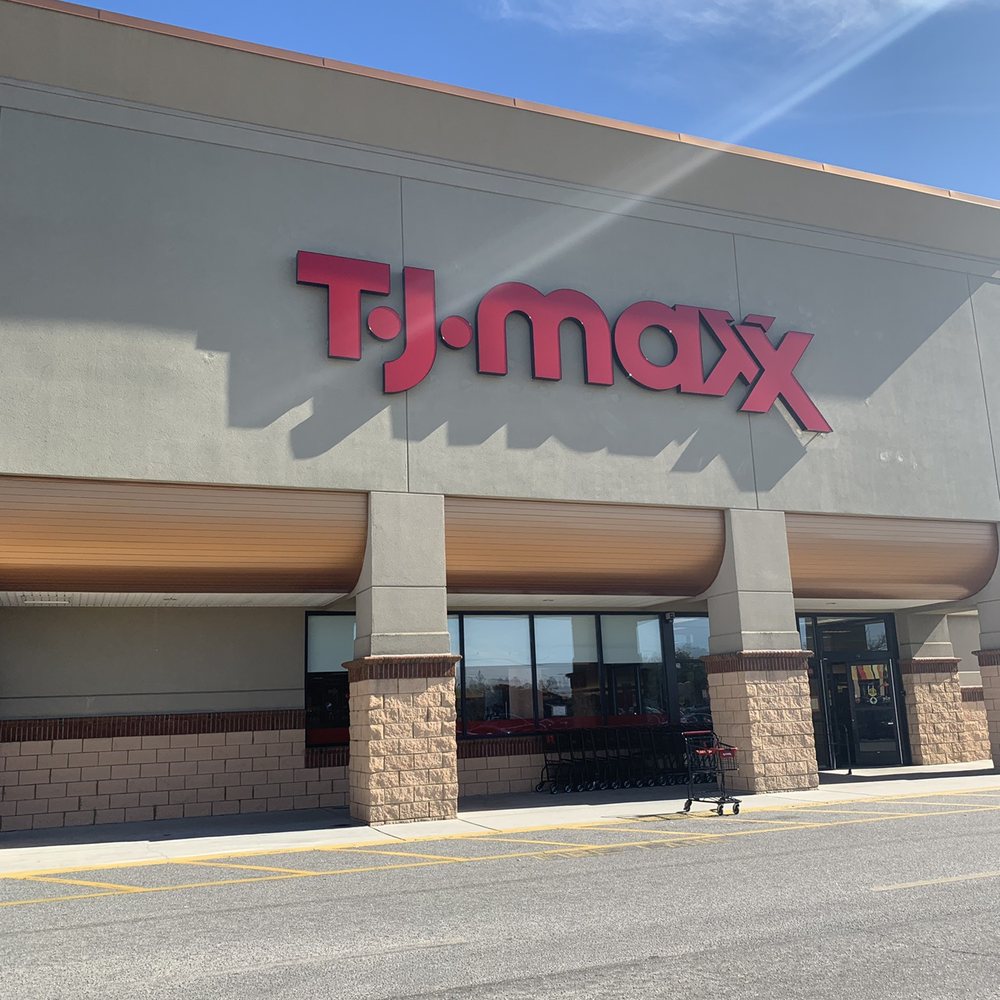TJ Maxx - Front of building - Department Stores Near Me - Florence, South Carolina TJ Maxx - Front of building - Department Stores Near Me - Florence, South Carolina