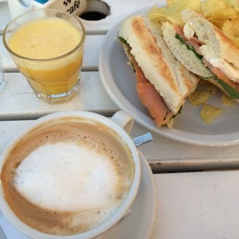 Milá Resto - Sándwich de salmón con queso Brie - Argentine Near Me - Córdoba, X Milá Resto - Sándwich de salmón con queso Brie - Argentine Near Me - Córdoba, X