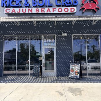 Kick & Boil Crab - Outside - Cajun/Creole Near Me - Santa Ana, California Kick & Boil Crab - Outside - Cajun/Creole Near Me - Santa Ana, California