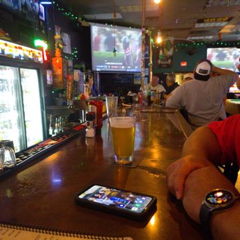The Roaming Gnome Pub & Eatery - Lots of TVs - Pubs Near Me - Sevierville, Tennessee The Roaming Gnome Pub & Eatery - Lots of TVs - Pubs Near Me - Sevierville, Tennessee