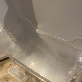 NYAH - Refrigerator door that wasn't even cleaned - Hotels Near Me - Key West, Florida NYAH - Refrigerator door that wasn't even cleaned - Hotels Near Me - Key West, Florida