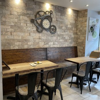 A La Mousse - seating - Desserts Near Me - Philadelphia, Pennsylvania A La Mousse - seating - Desserts Near Me - Philadelphia, Pennsylvania