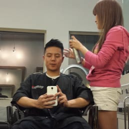 Hairstylist kelly kim is ze best! Hairstylist kelly kim is ze best!