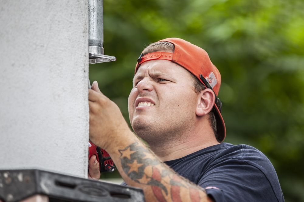 Slide of Electric Wire Services -Anaheim