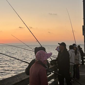 Newport Pier - Fishing - Landmarks & Historical Buildings Near Me - Newport Beach, California