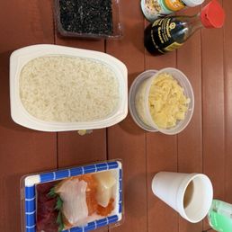 Sashimi set + rice + nori + pickled ginger!