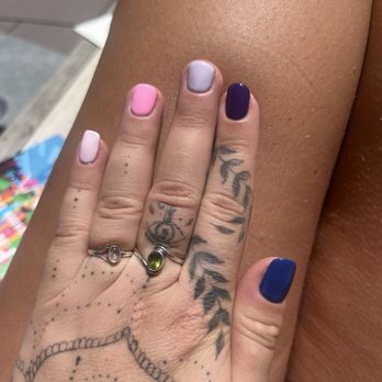 Glossy Nail Bar - Waxing Near Me - San Luis Obispo, California