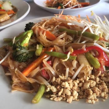 Nara Thai - Veggie Pad Thai. - Thai Near Me - Humble, Texas