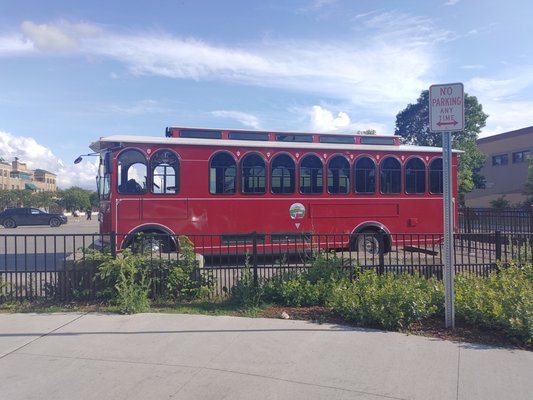 Daily Tours - Enjoy and See the most of Burlington on one hour tour. Burlington is known for our old tourist attractions. Start or end the tour at the Burlington WaterFront where you can take a cruise on the spirit of Ethan Allen and stop in at the Echo at the Leahy Center museum. With the new Amtrak, you arrive at the Burlington station and hop on to Burlington tours trolley. We take you on an amazing ride beginning at the Waterfront on Lake Champlain through the University of Vermont, University Mall then to the Burlington International airport, Vermont army National Guard, St Michael's college and across the Winooski river through to the University medical center, driving by the Church street MarketPlace and back to the waterfront. Daily Tours - Enjoy and See the most of Burlington on one hour tour. Burlington is known for our old tourist attractions. Start or end the tour at the Burlington WaterFront where you can take a cruise on the spirit of Ethan Allen and stop in at the Echo at the Leahy Center museum. With the new Amtrak, you arrive at the Burlington station and hop on to Burlington tours trolley. We take you on an amazing ride beginning at the Waterfront on Lake Champlain through the University of Vermont, University Mall then to the Burlington International airport, Vermont army National Guard, St Michael's college and across the Winooski river through to the University medical center, driving by the Church street MarketPlace and back to the waterfront.