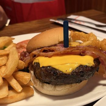 Junior's Restaurant & Bakery - F - Bacon Cheeseburger - American Near Me - New York, New York Junior's Restaurant & Bakery - F - Bacon Cheeseburger - American Near Me - New York, New York