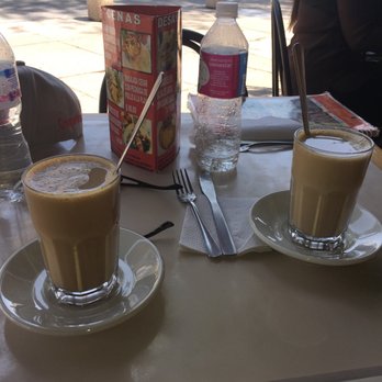 La Casa de los Bisquets - Cafe Con Leche in Mexico City here they pour the coffee how much you like and stop and finish it off with milk - Cafeteria Near Me - México, D.F., DIF