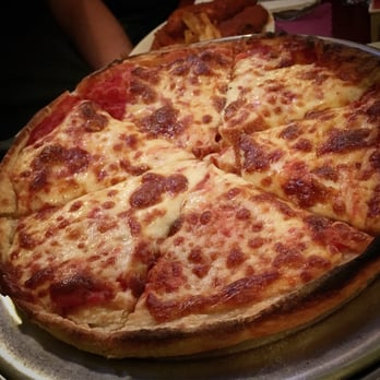 Olde Village Inne - Personal pizza - American Near Me - Nyack, New York
