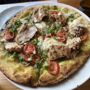 Sixty Vines - Margherita pizza with grilled chicken and cauliflower crust - New American Near Me - Dallas, Texas Sixty Vines - Margherita pizza with grilled chicken and cauliflower crust - New American Near Me - Dallas, Texas