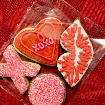 Sarah's Cake Shop - Cookies - Desserts Near Me - Chesterfield, Missouri Sarah's Cake Shop - Cookies - Desserts Near Me - Chesterfield, Missouri