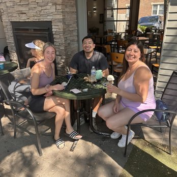 Sebastian Joe's - Outdoor Patio área - Ice Cream & Frozen Yogurt Near Me - Minneapolis, Minnesota Sebastian Joe's - Outdoor Patio área - Ice Cream & Frozen Yogurt Near Me - Minneapolis, Minnesota