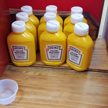 Beth's Burger Bar - Burgers Near Me - Lake Mary, Florida