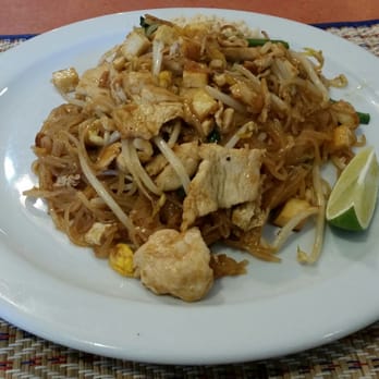 Thai Country Kitchen - Pad Thai Noodles Chicken - Thai Near Me - Toronto, Ontario Thai Country Kitchen - Pad Thai Noodles Chicken - Thai Near Me - Toronto, Ontario