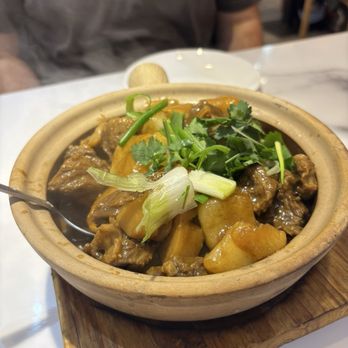 Zhe Zhe Pot - Stewed Beef Brisket. - Noodles Near Me - Brooklyn, New York Zhe Zhe Pot - Stewed Beef Brisket. - Noodles Near Me - Brooklyn, New York