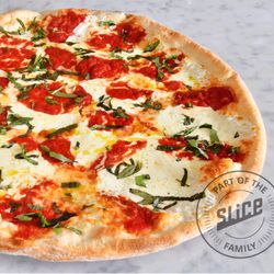Famiglia Pizzeria Modern Italian Kitchen